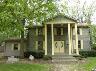 2250 S Poplar St, Vallonia, IN 47281