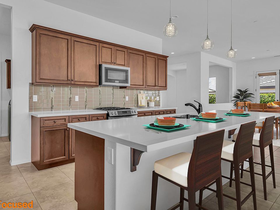 1st image of 82713 Summerhill Ct