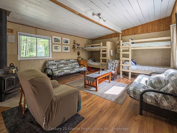 5th image of 1453 Fleming Rd