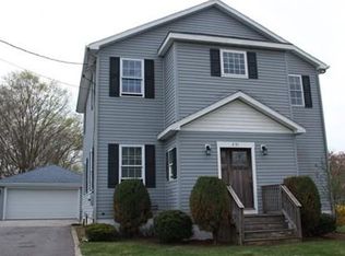 231 Compos St, Somerset, MA 02726