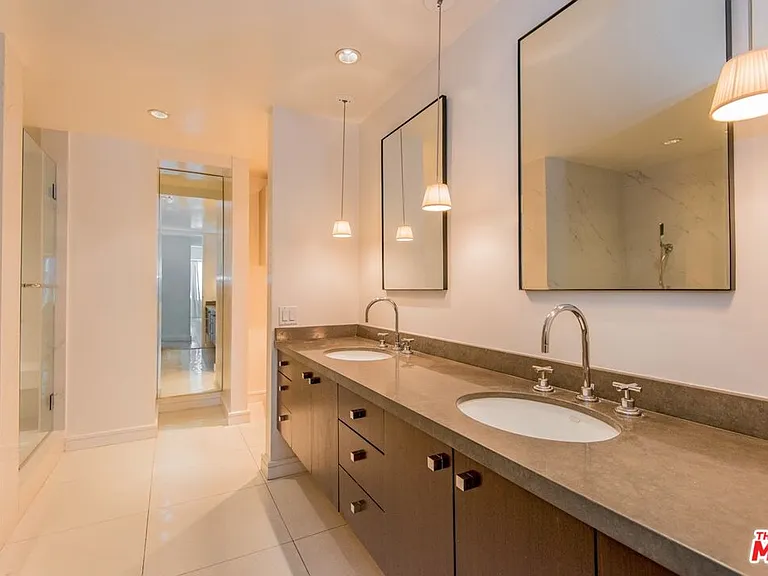 10520 Wilshire Blvd #1004 — Photo 7