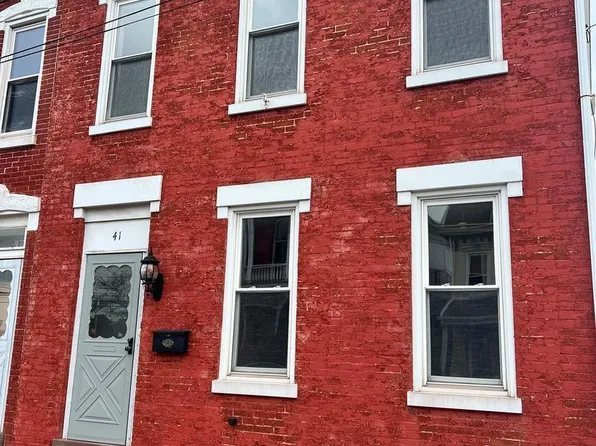 41 N Richmond St, Fleetwood, PA 19522