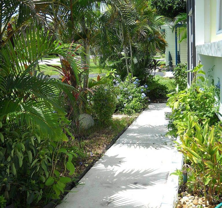 2nd image of 5 Henderson Dr