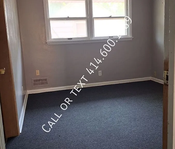 7108 W Congress St — Photo 8