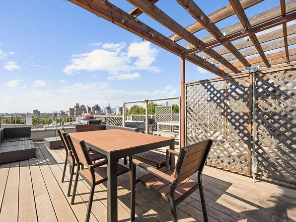 392 Third Street image 16 of 18