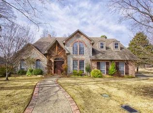 6601 Hollytree Cir, Tyler, TX 75703