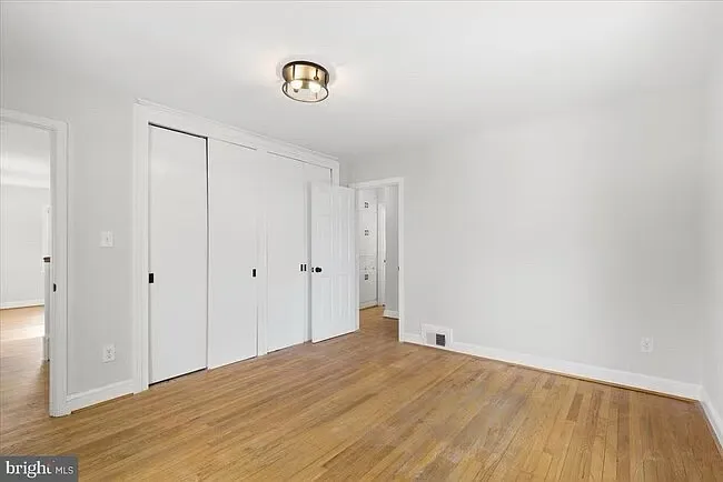 9704 Lorain Ave — Photo 8