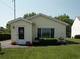 1599 E And West Rd, West seneca, NY 14224