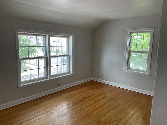 bright and airy southwest facing living room with lots of foliage