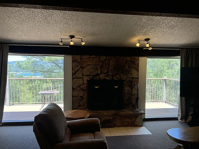504 Excalibur Rd #902 — Photo 2