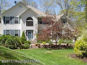 2nd image of 123 Alpine Rd