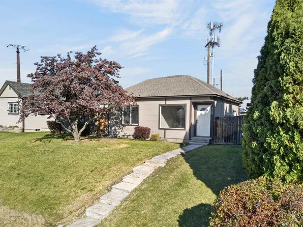 1109 Pollock Ave, Zillah, WA 98953