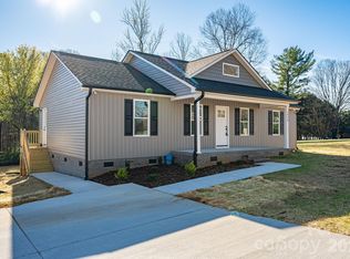 1928 Noles Cir, Lincolnton, NC 28092