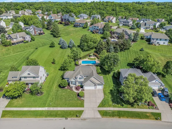 5268 S Silverstone Dr NE, Comstock Park, MI 49321