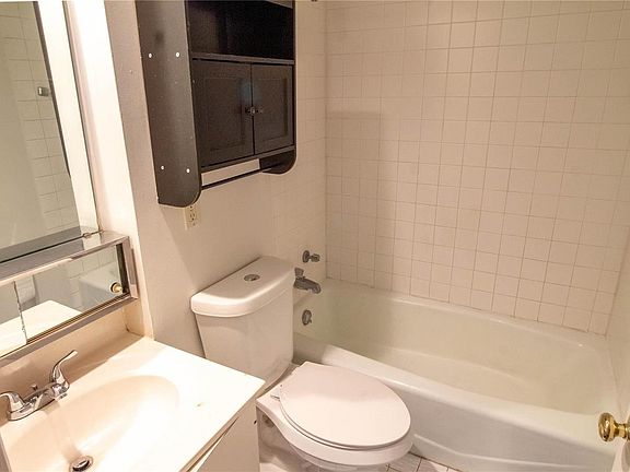 5th image of 2415 S 10th St