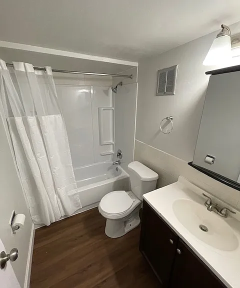 Unit C15 (2Bed/1.5 Bath)