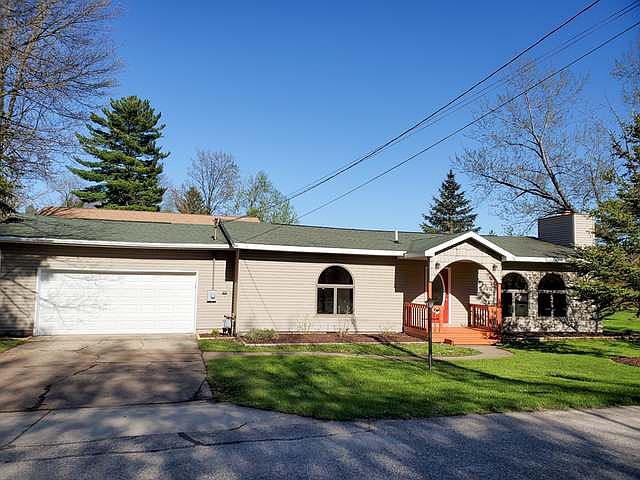 1st image of 108 16th St