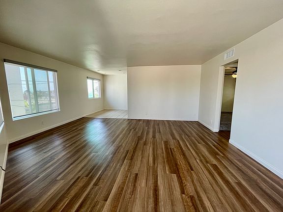 4th image of 258 Avenida Victoria APT D