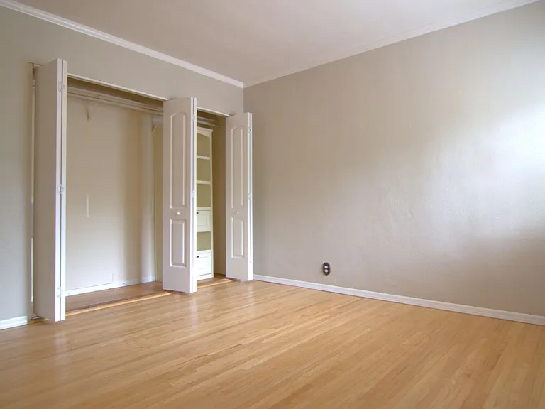 1440 N Pass Ave — Photo 10