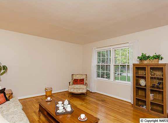 3rd image of 507 Hermitagewood Dr NW