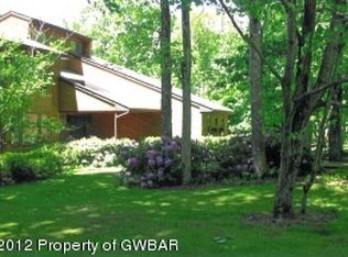 345 S Main Rd, Mountain Top, PA 18707