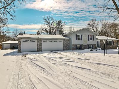 6239 E Bradley Rd, Byron, IL, 61010