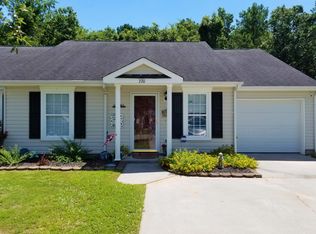 220 Reagan Dr, Summerville, SC 29486