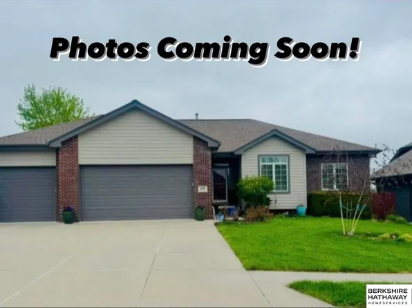 15450 Briar St, Omaha, NE 68138