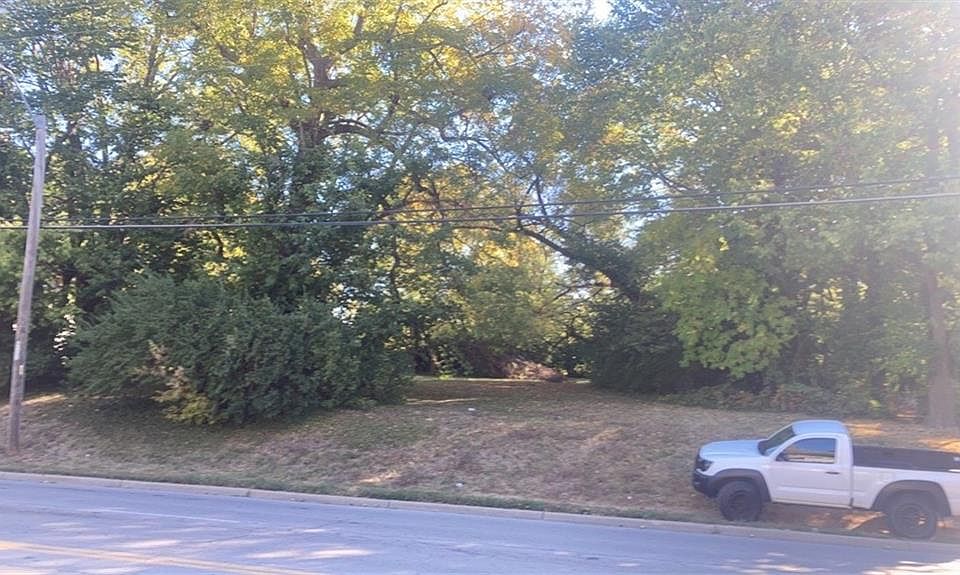 2nd image of 0 N Brighton Ave