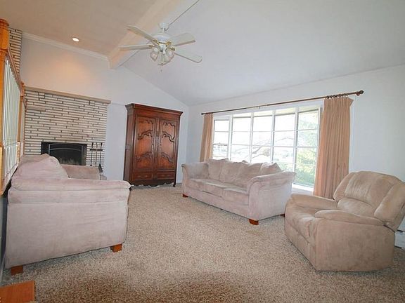 5th image of 6747 Greenbriar Dr