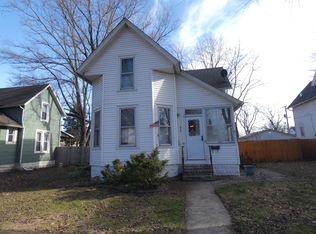 858 S 5th Ave, Kankakee, IL 60901