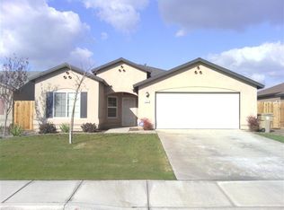 312 Calderdale Dr, Bakersfield, CA 93307