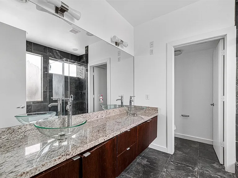 1409 Laird St #B — Photo 26