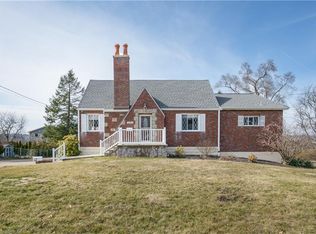 714 Greenlee Rd, Pittsburgh, PA 15227