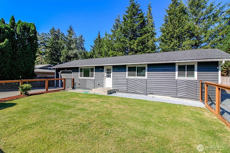 3rd image of 24410 Terrace PL