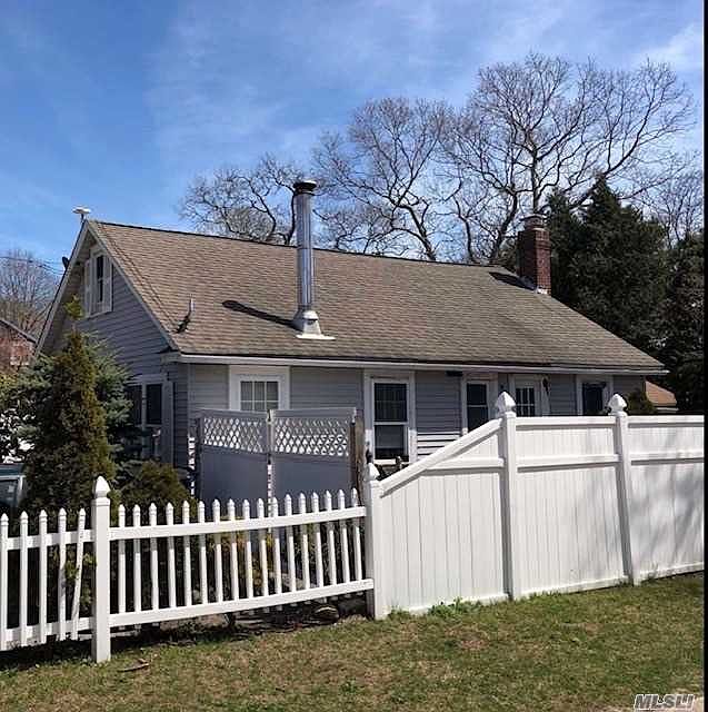 2nd image of 16 Fanning Ave