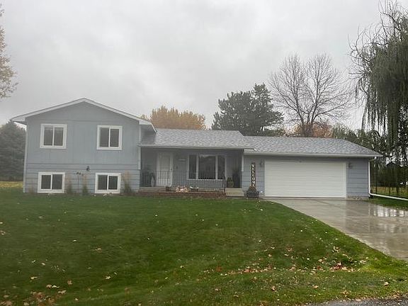 2nd image of 4831 Cattail Ln