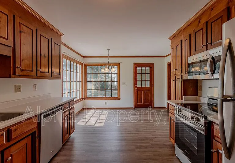 106 Steeplechase Ct — Photo 6