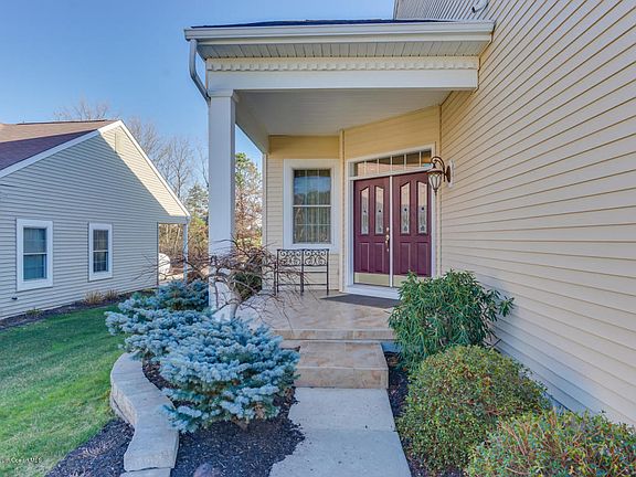 4th image of 24 Ocean Grove Ln