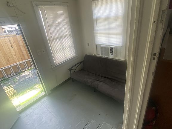 2nd image of 176 W Airline Dr #12