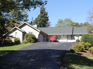 57 Fairway Dr, Bristol, TN 37620