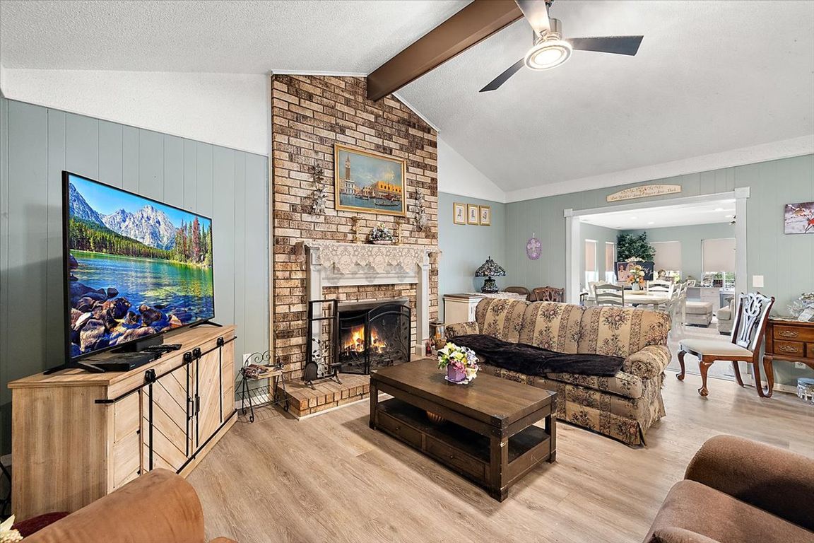 next background image