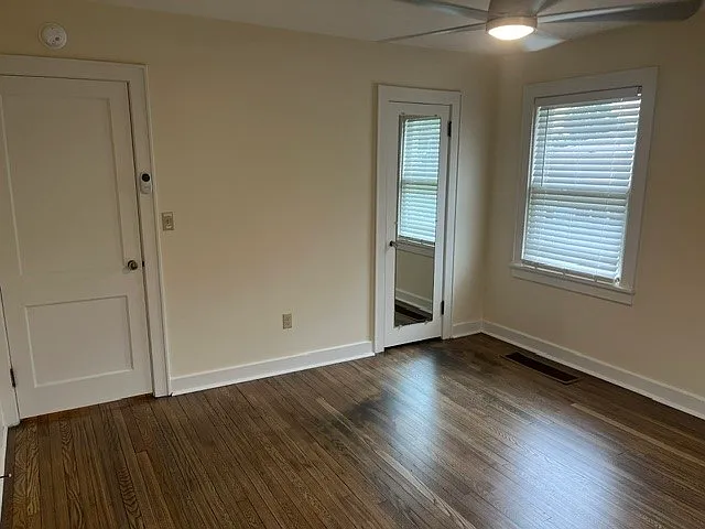 326 S 3rd St — Photo 11