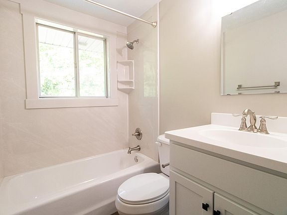 Full bathroom