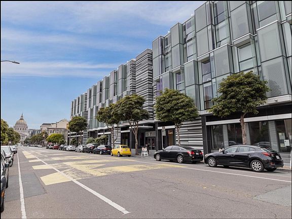 2nd image of 555 Fulton St #415