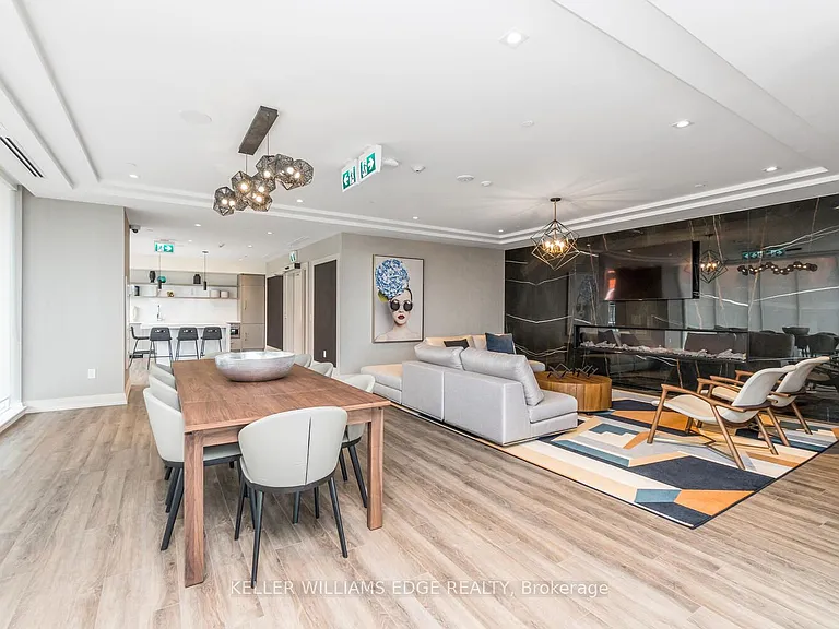 212 King William St #502 — Photo 30