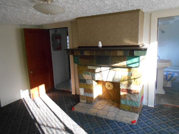 2nd image of 218 W James St