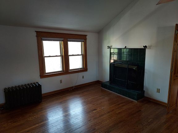 2nd image of 5217 N Magnolia Ave APT 3