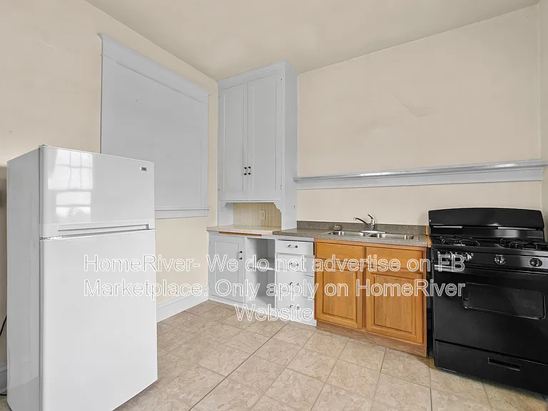 1911 N Monroe St #D — Photo 2