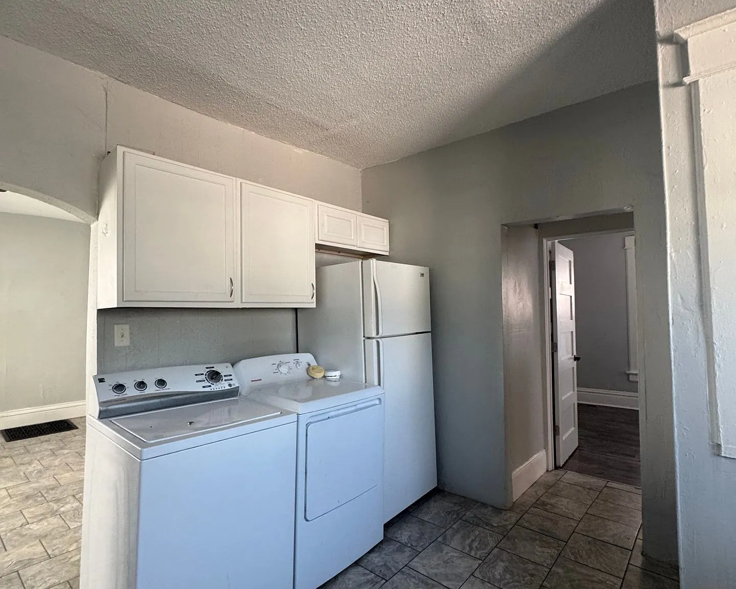 1118 26th Street — Photo 3